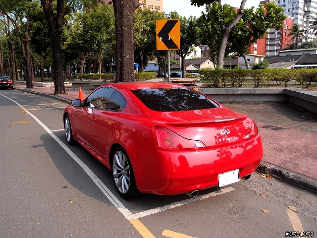 [分享] 老是遇到Infiniti靓車, 不拍不行 T__T