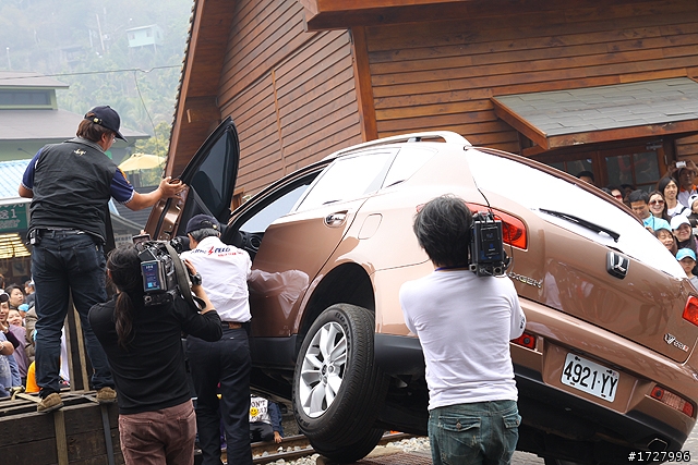[圖多] LUXGEN用心+車主開心=LUXGEN FUN+