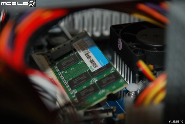 開心的Synology RS2211+ 和 RX1211 簡單開箱照