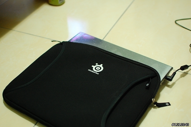 專為競技而生 - SteelSeries Ikari Optical 光學電競滑鼠 分享