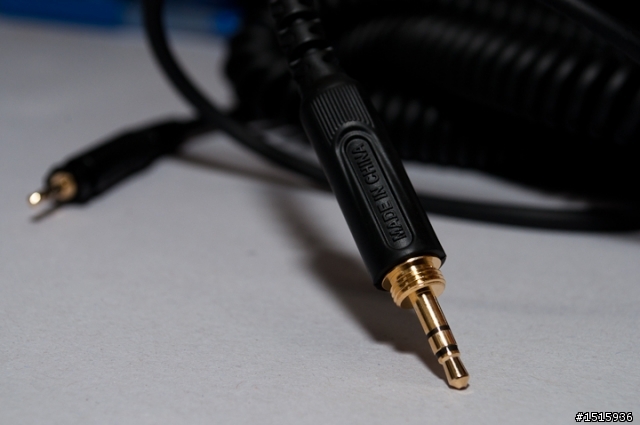 [開箱]Shure SRH440 - 我的第一次…給了SHURE (3/12更新全身照)