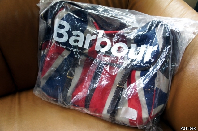 【分享】Barbour 英國國旗包 (03.06 補實背圖)