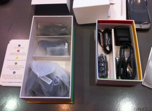 Nexus S 跟 Nexus One 雙開箱!! PK對比!! 燒滾滾!!