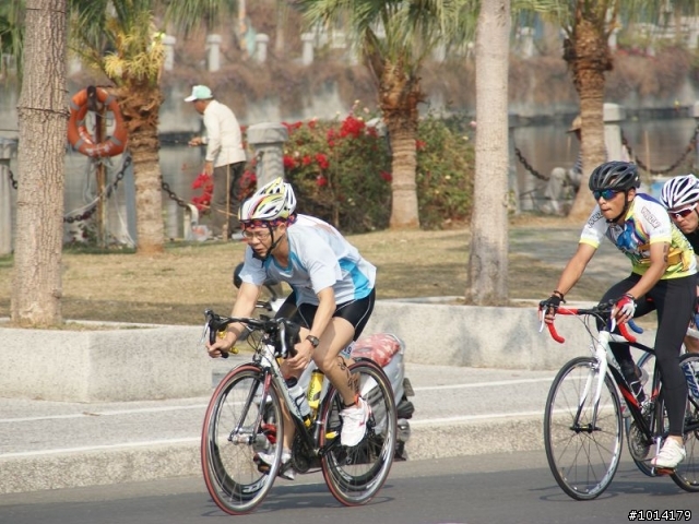 2011浪漫愛河鐵人三項-腳踏車-2