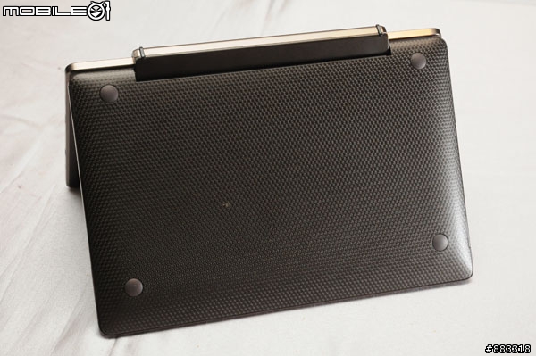[採訪]華碩Eee Pad Transformer平版筆電結合 4月搭電信開賣