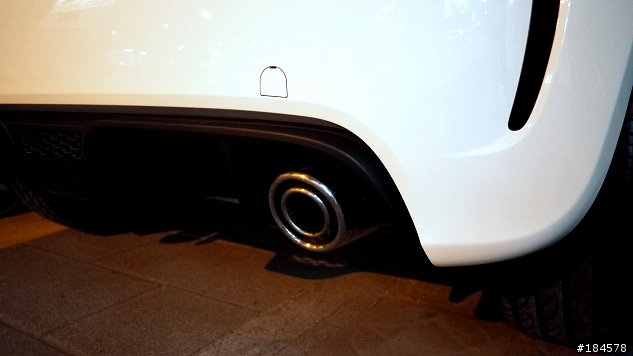 [開箱][圖超多]全台第一開箱,Fiat 500 Abarth 性能毒蠍!