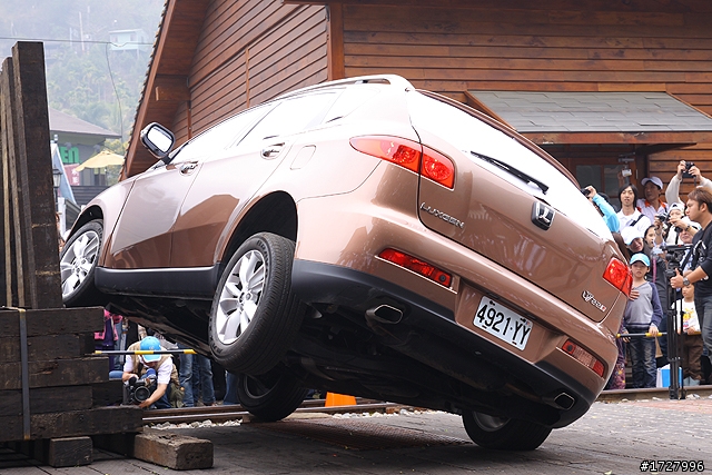 [圖多] LUXGEN用心+車主開心=LUXGEN FUN+