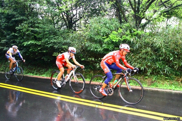 2011環台賽第9站  宜蘭-陽明山(終點小油坑前3km處)照片分享