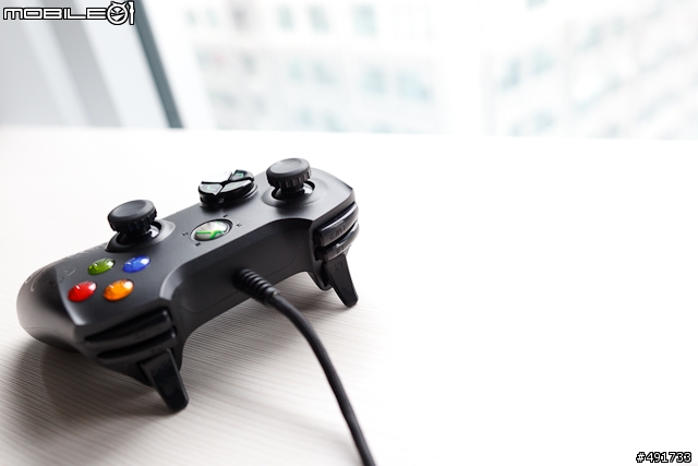 握感大不同 Razer ONZA XBOX360 手把實玩