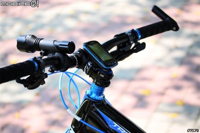 2011 GIANT Trance X2 開箱文 （圖多）2010/12/16 新增爆亮頭燈！2011/03/19 新增GARMIN EDGE 800!