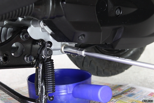 Yamaha RS Zero - 妹妹教你做全套機車基本DIY保養!! 零感體驗Part3