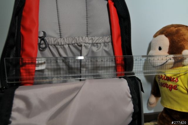 [不專業分享]  BERGHAUS  REMOTE  8+4  一款實用的單車背包