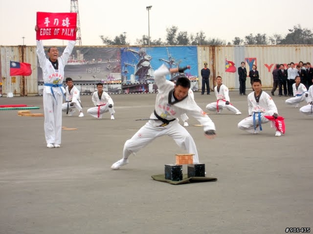 2011海軍敦睦艦隊---台中港