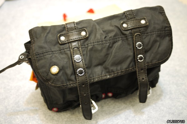 《開箱》香港帶回的tough jeans礦工包