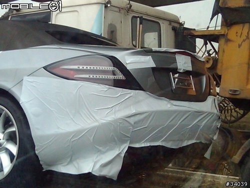 受驚！ 剛看見的 MERCEDES BENZ SLR ROADSTER