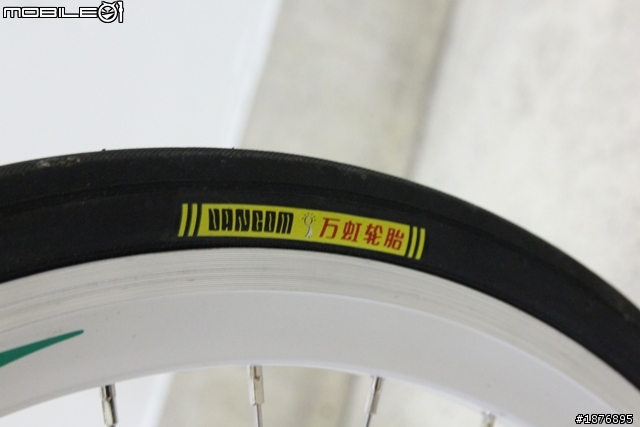 【開箱】 KOOBI 入門款24速小徑車