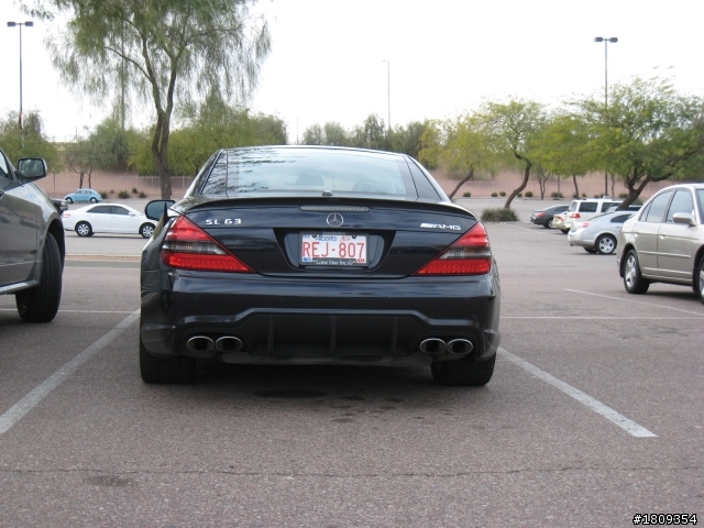鳳凰城怪車好車一堆 就是少見BMW