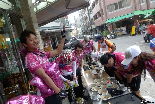 [分享]吃喝玩樂拜客到底●2011大甲媽祖萬人崇BIKE~讚啦!