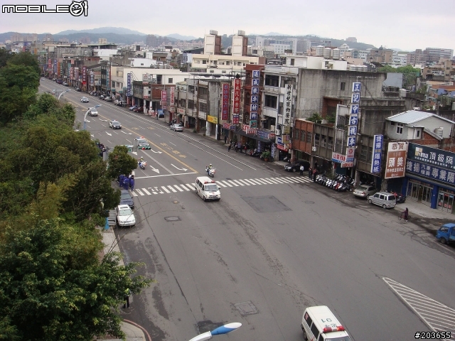 2011國際自由車環台賽  由龜山進入桃園市