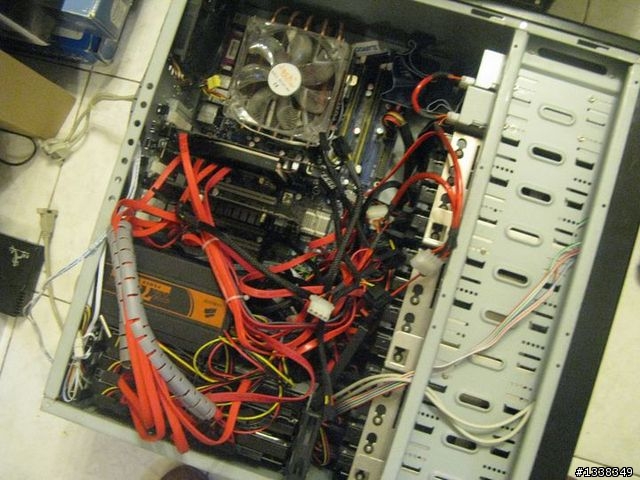 非一般的組裝機ASRock P67 Extreme6+i5-2500k & 家用主役電腦30TB容量達成