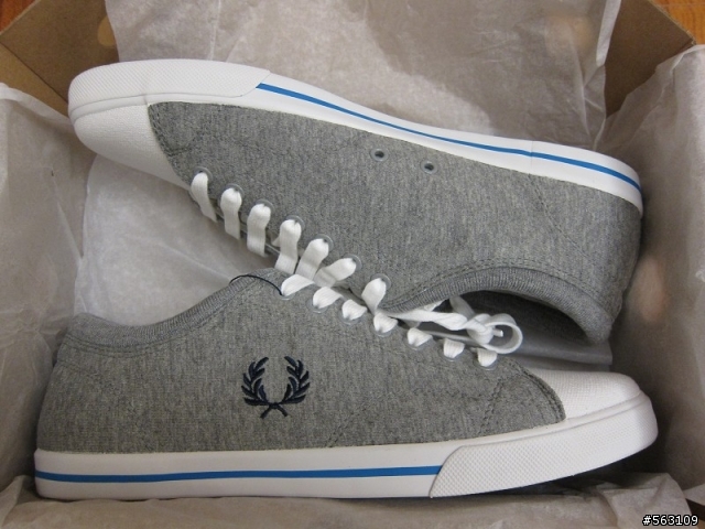[熊分享] Fred Perry 帆布鞋