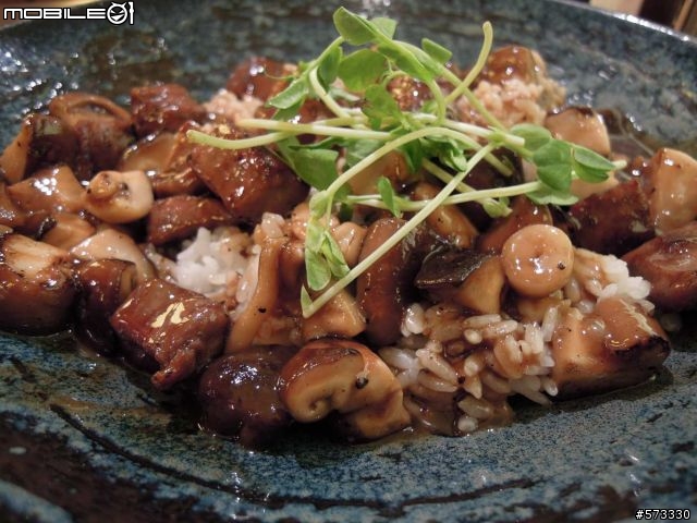 [開箱+實拍] Nikon 大光圈消費機 P300 (3/20新增測試照)