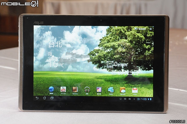 [採訪]華碩Eee Pad Transformer平版筆電結合 4月搭電信開賣