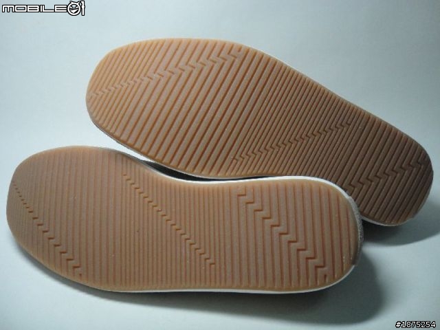 【分享】Clarks 灰色麂皮Newton Mass