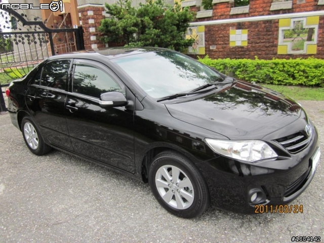 車子滿月，我也來開箱囉altis