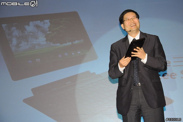 [採訪]華碩Eee Pad Transformer平版筆電結合 4月搭電信開賣