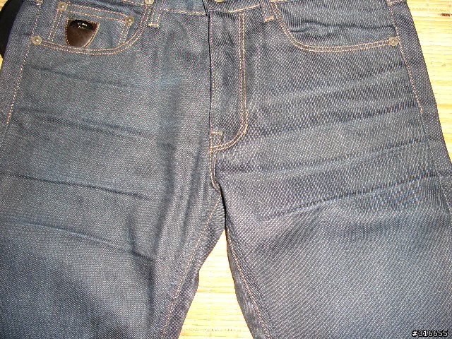 [開箱] (補實穿照)就是要窄！法國牛April 77 * 2 + 瑞典牛Nudie * 2
