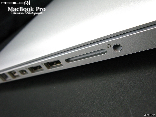 2011. MacBook Pro 13" 極速光速團入手＋高畫質開箱＋簡易心得