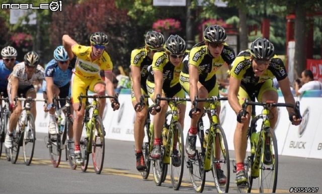 [分享] BASSO ASTRA TEAM EDITION  (2010環中國賽黃衫車)