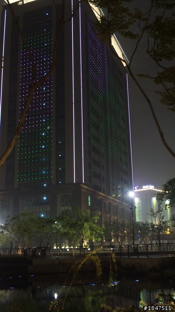 940sh夜拍實圖!! 簡直可以和一般數位消費相機對抗了!