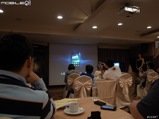 [分享]LG Optimus 2X智慧型手機搶先體驗會紀實@ 高雄