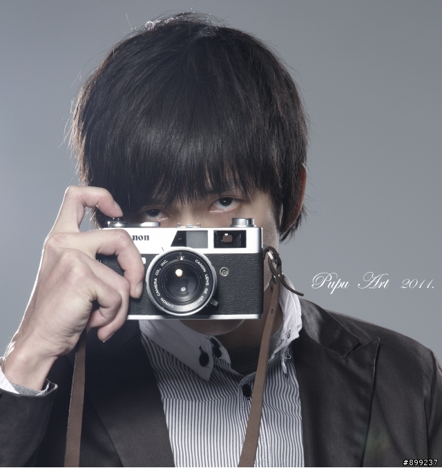 我的第一台"萊卡"canonet QL17  生於1965年 同場現映 canon flash unit J-2 古董閃燈 新增照片canonet QL17  第一捲