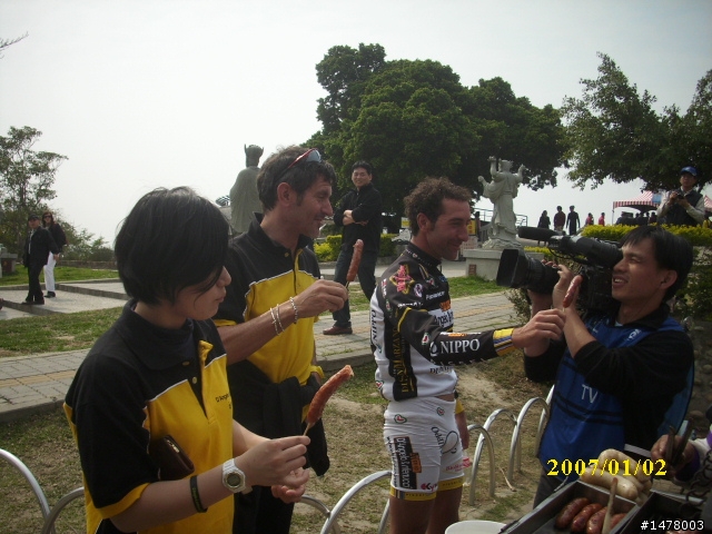 2011環台賽彰化站之香腸攤外交篇