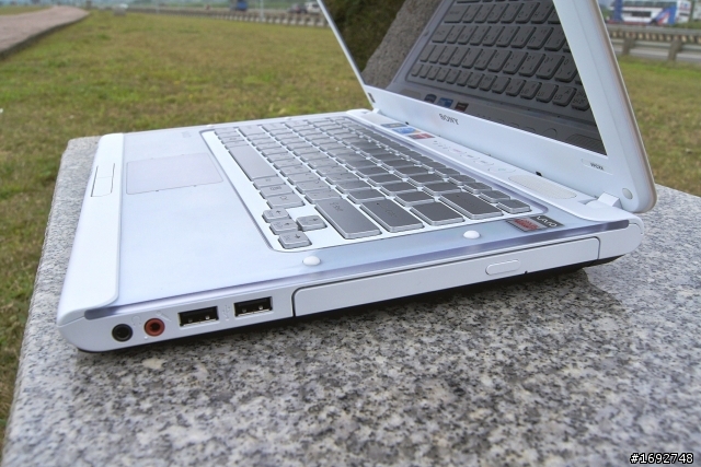 [不專業開箱評測]VAIO CA16FW/W