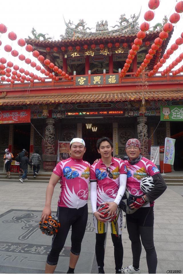 [分享]吃喝玩樂拜客到底●2011大甲媽祖萬人崇BIKE~讚啦!
