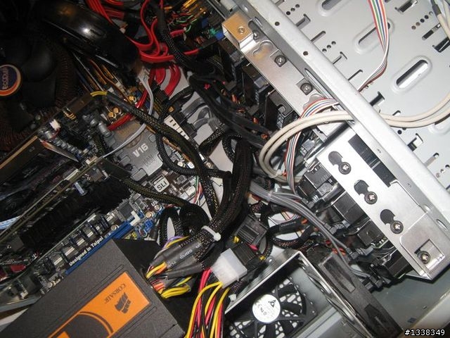 非一般的組裝機ASRock P67 Extreme6+i5-2500k & 家用主役電腦30TB容量達成
