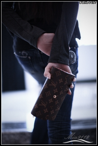 衝著交情買的 LV M60105 SARAH LEOPARD 錢包