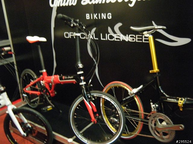 [情報] 很遲來的2011車展小輪車專門