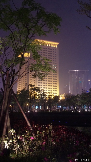 940sh夜拍實圖!! 簡直可以和一般數位消費相機對抗了!