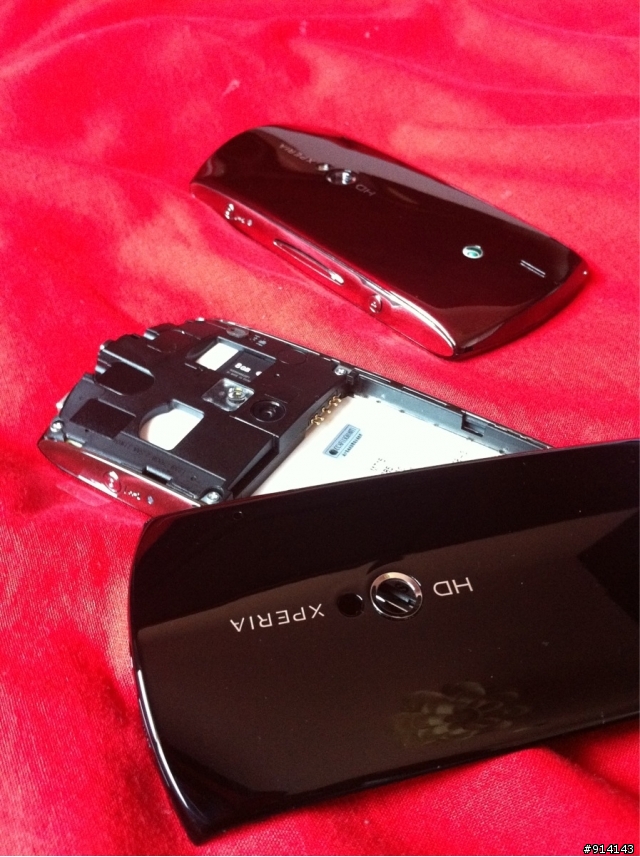 SonyEricsson XPERIA NEO藍，參上（20110405新增古意實拍照）