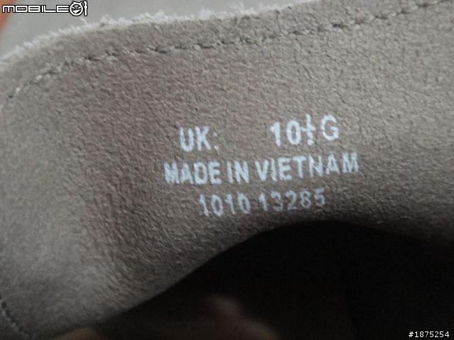 【分享】Clarks 灰色麂皮Newton Mass