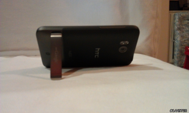 HTC Thunderbolt 4G 之新手開兩箱