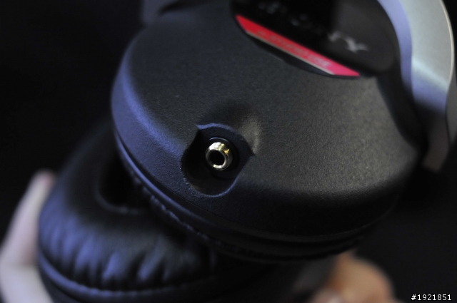 分享購買的耳機(sony mdr-z1000)--4/8補一點換線的感想