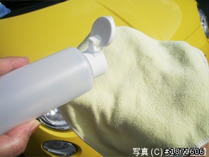 在台灣所謂的汽車美容就是先破壞原廠金油層?