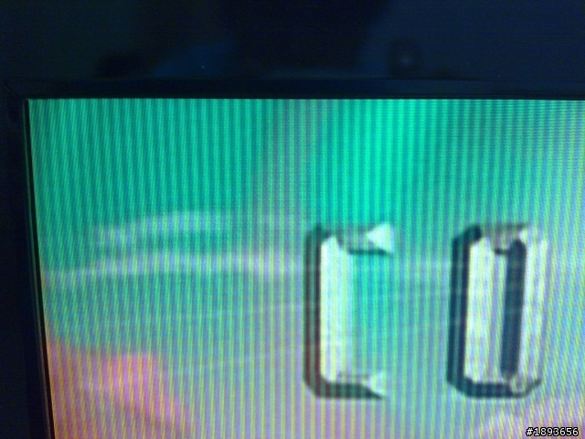 我家的電視螢幕怪怪的，請大家幫我看看