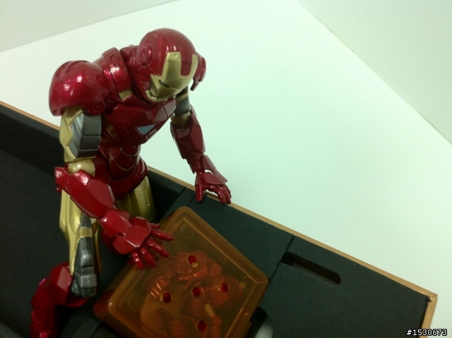 海洋堂輪轉特攝系例【IRON MAN】精美小套房